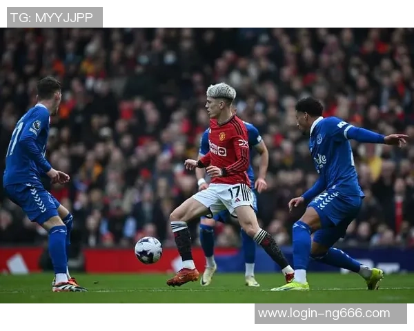 埃弗顿对阵曼联精彩视频直播全程回顾与赛后分析